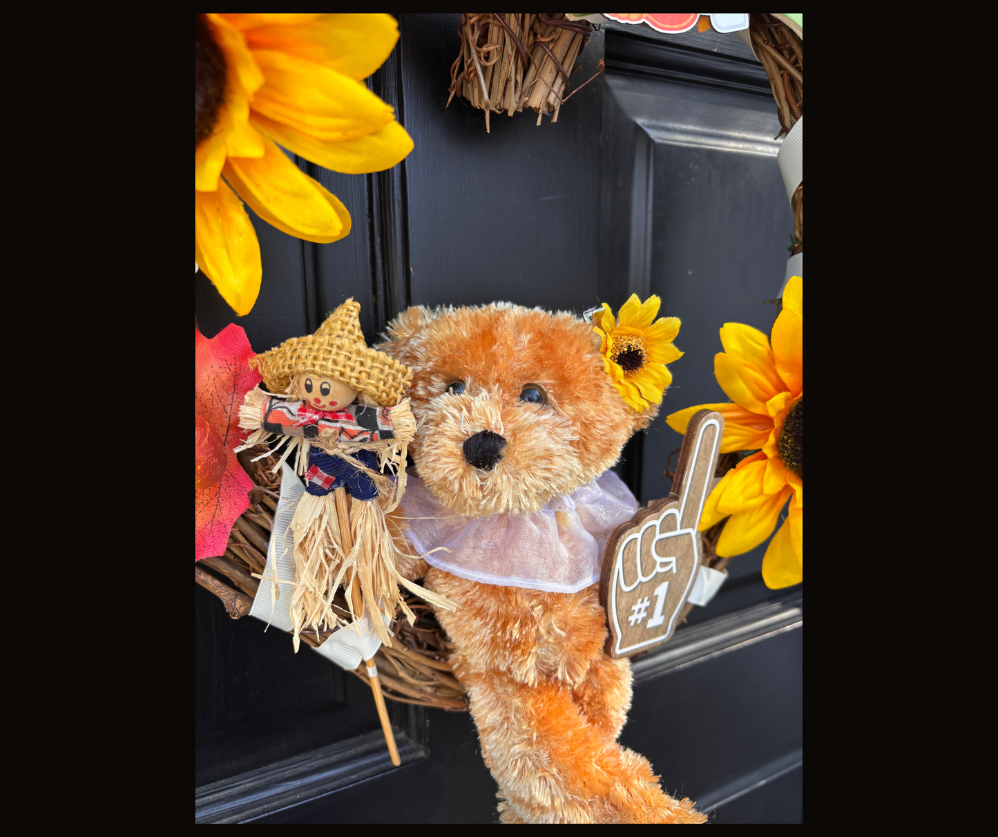 Teddy Bear Interchangeable Wreath With 12 Monthly Décor Kits | Year Round Seasonal Décor for Moms & Elderly Loved Ones