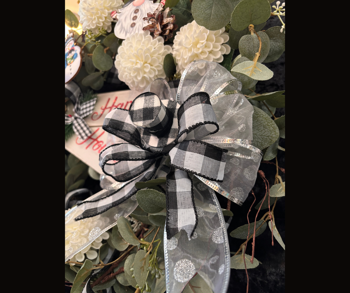 Interchangeable Winter “Happy Holidays” Wreath Kit – Space-Saving Decor for Busy Homes